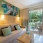 Pierre & Le Domaine Du Bois De La Gree 3*