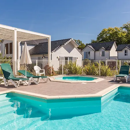 Pierre & Le Domaine Du Bois De La Gree Apart-hotel