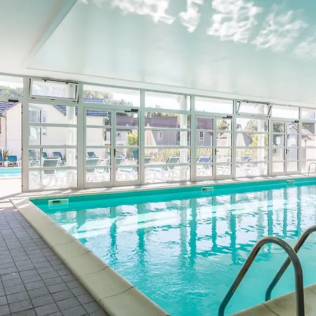 Aparthotel Pierre & Le Domaine Du Bois De La Gree 3*