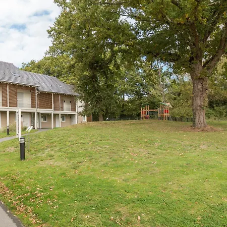 Pierre & Le Domaine Du Bois De La Gree