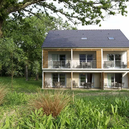 Pierre & Le Domaine Du Bois De La Gree Apart-hotel