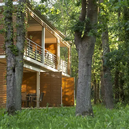 Pierre & Le Domaine Du Bois De La Gree 3*