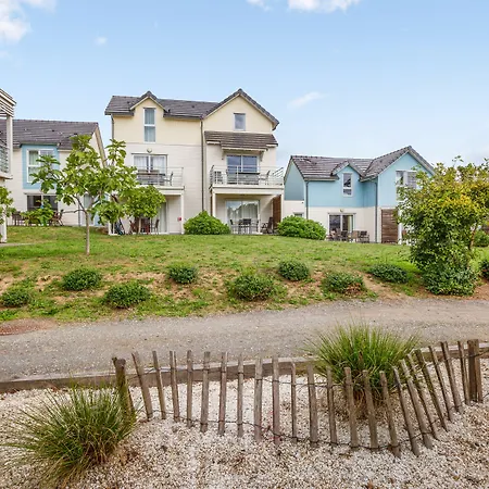 Pierre & Le Domaine Du Bois De La Gree