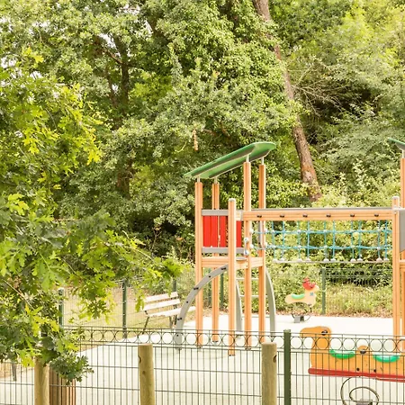 Pierre & Le Domaine Du Bois De La Gree Aparthotel