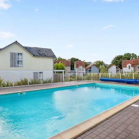 Pierre & Le Domaine Du Bois De La Gree Aparthotel 3*