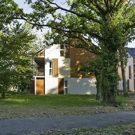 Hotel apartamentowy Pierre & Le Domaine Du Bois De La Gree 3*