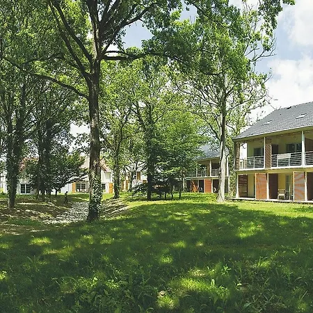 Pierre & Le Domaine Du Bois De La Gree Hotel apartamentowy 3*