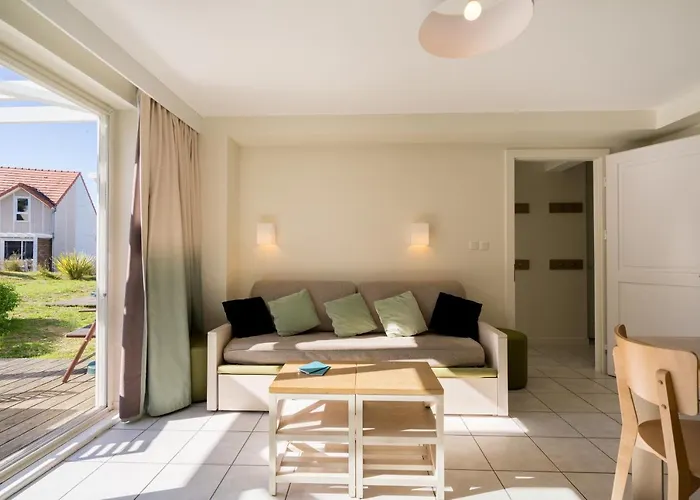 Pierre & Le Domaine Du Bois De La Gree