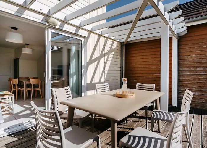 Pierre & Le Domaine Du Bois De La Gree Aparthotel